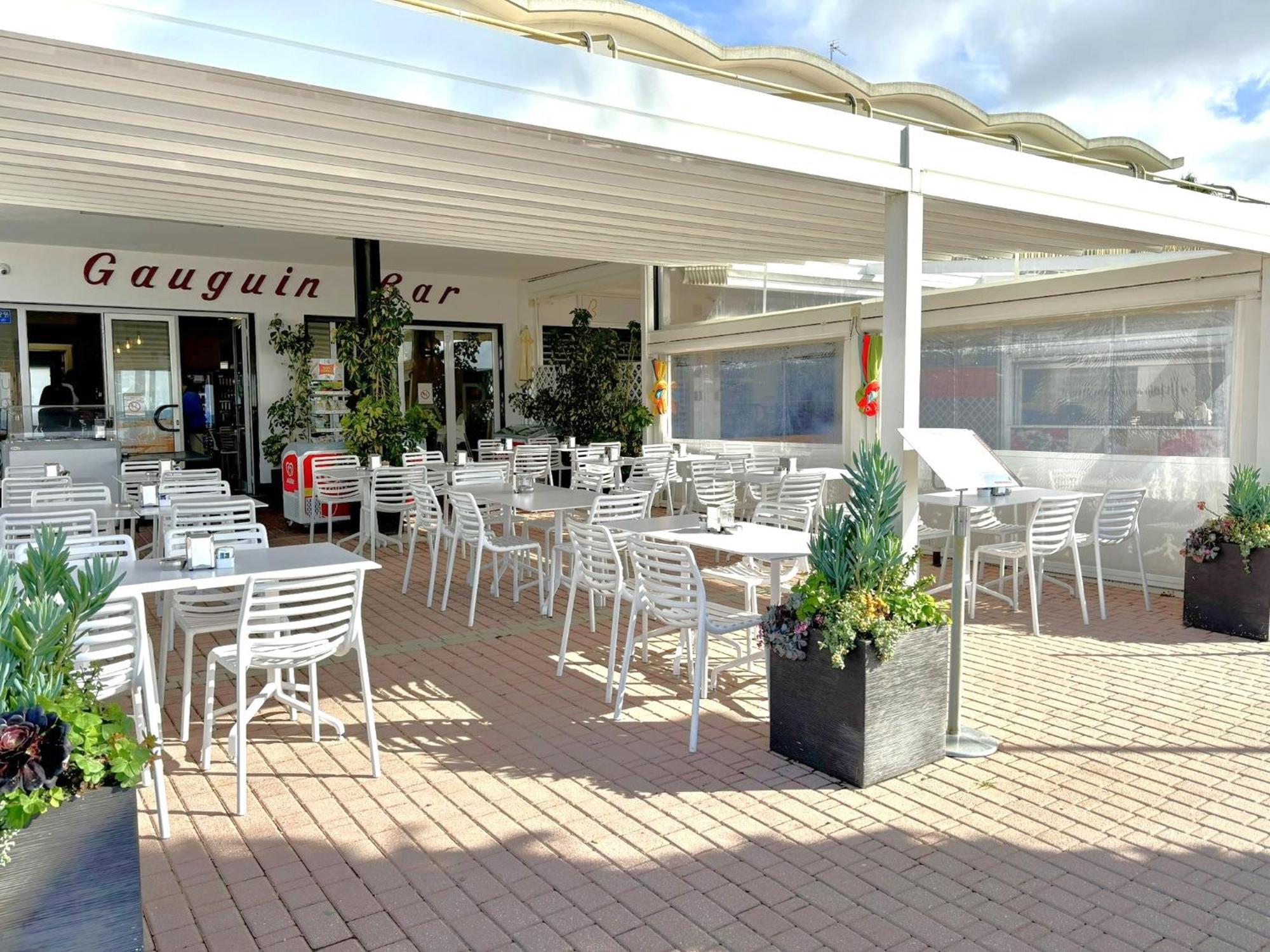 Hotel Delle Rose San Bartolomeo Al Mare Exterior photo